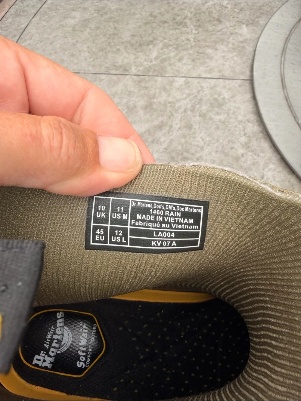 Dr. Martens unisex Olive 1460 Rain Boots
